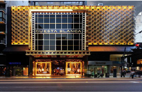  遂平门头设计与商业空间的纽带。